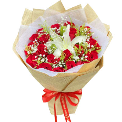 大庆19朵红玫瑰1支百合，永恒之美