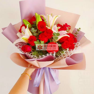 大庆18朵红玫瑰百合，真情相守一生